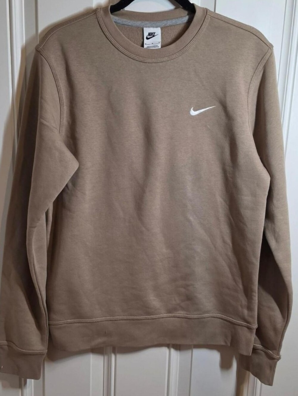 Nike Men’s Crewneck Sweatshirt in Taupe